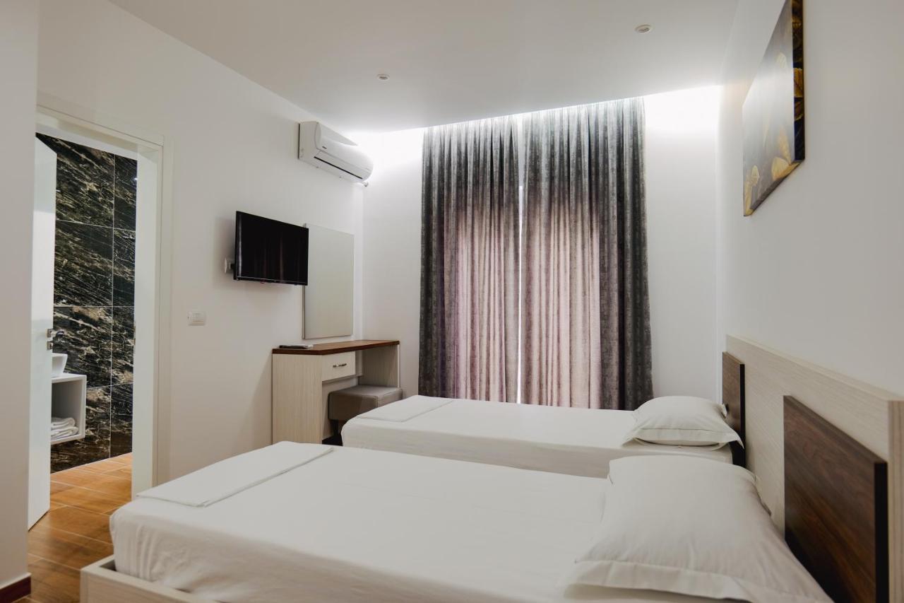 Eden Suites & Apartments Sarande Exterior photo