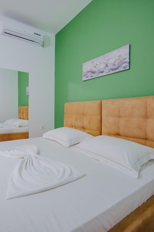 Eden Suites & Apartments Sarande Exterior photo