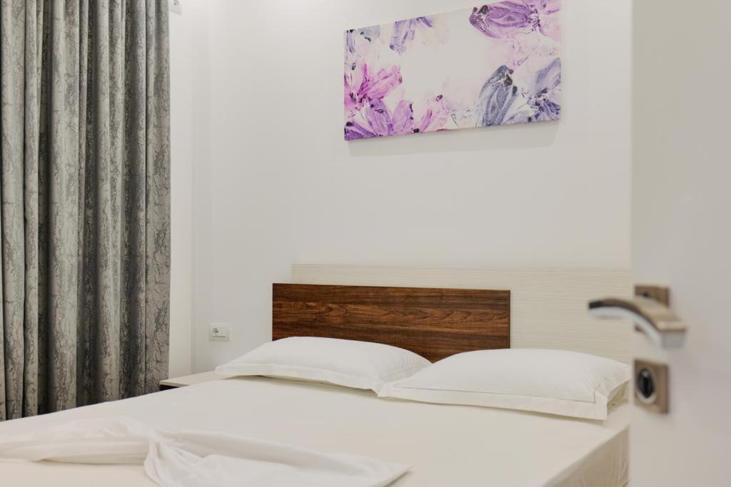 Eden Suites & Apartments Sarande Exterior photo